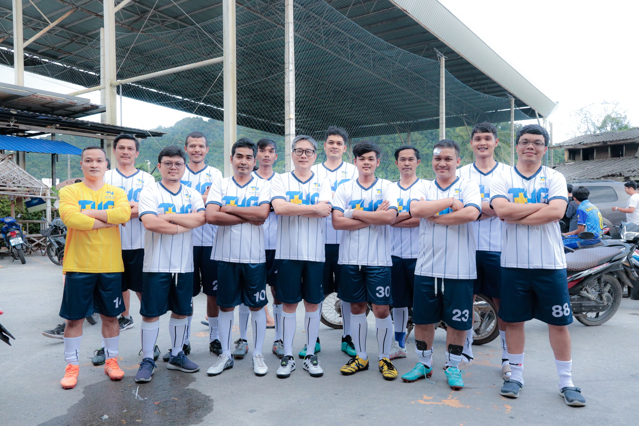 กิจกรรมการเตะฟุตบอลนัดกระชับมิตร TTH